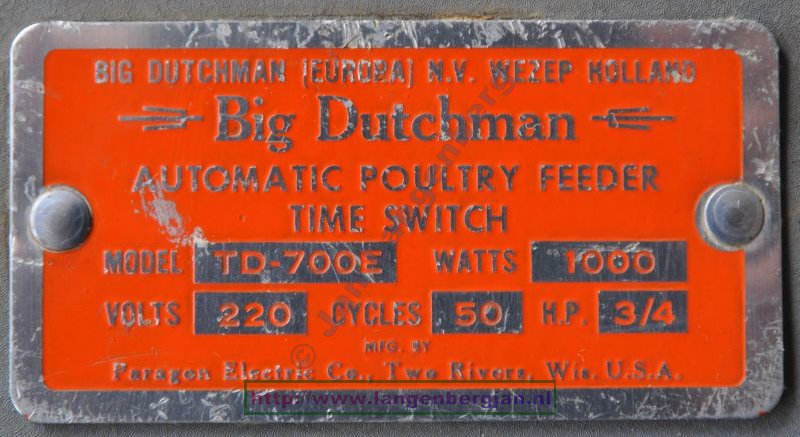 Big Dutchman - Automatic poultry feeder / time switch